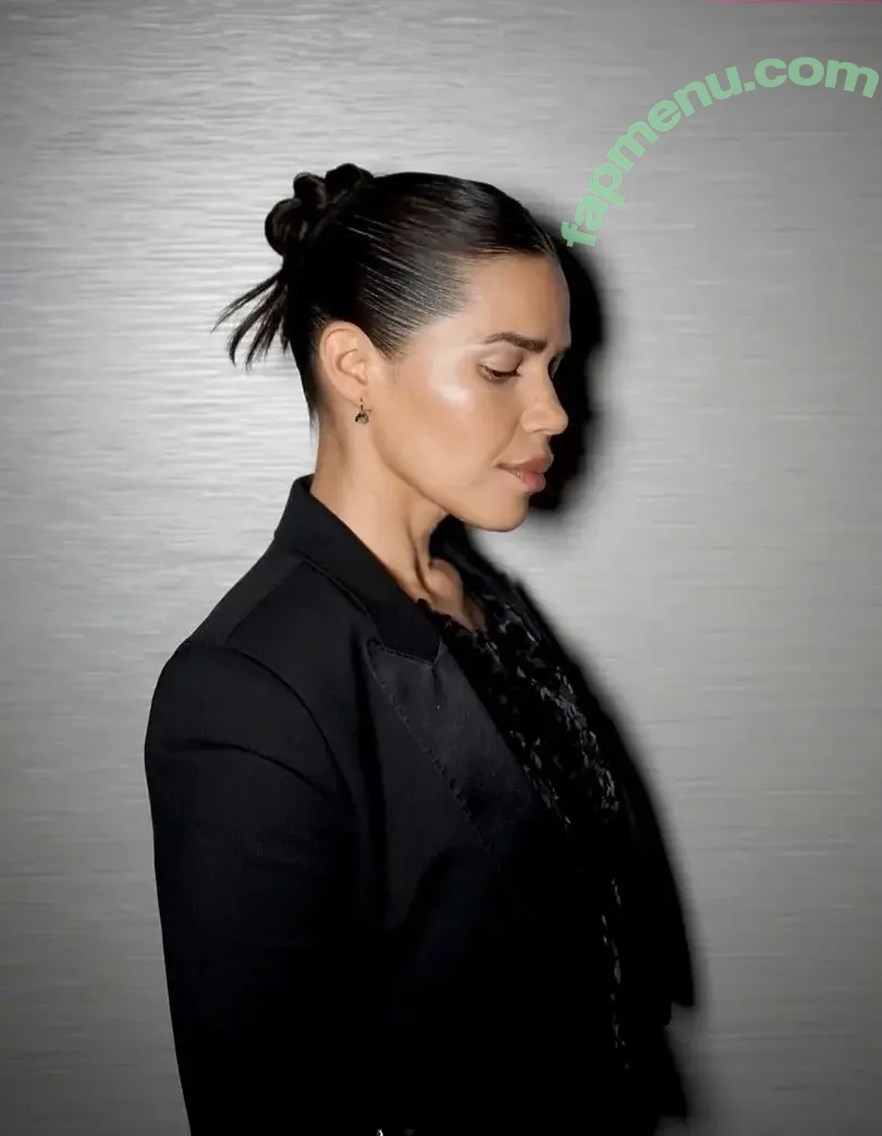 America Ferrera nude photo #0018 (americaferrera)