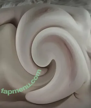 AmericanHussy / Alisonnsfw nude photo #0114