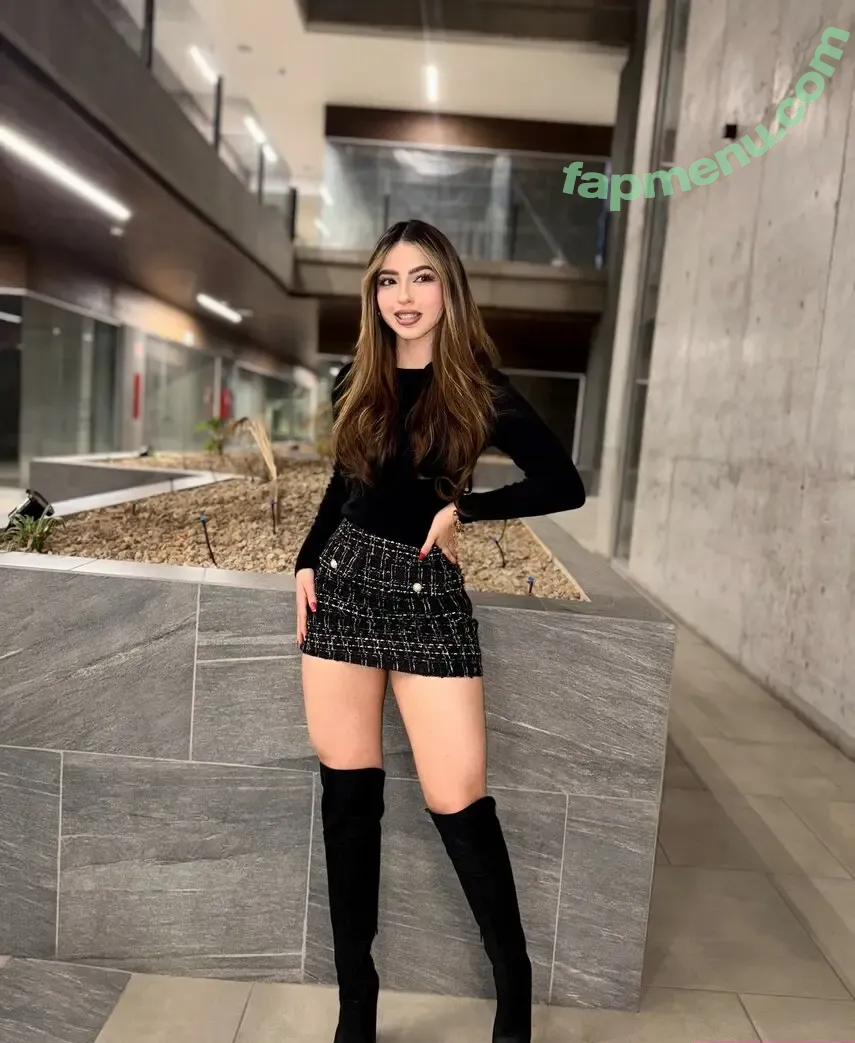 amevs098 nude photo #0066 (America Soto / americav098)