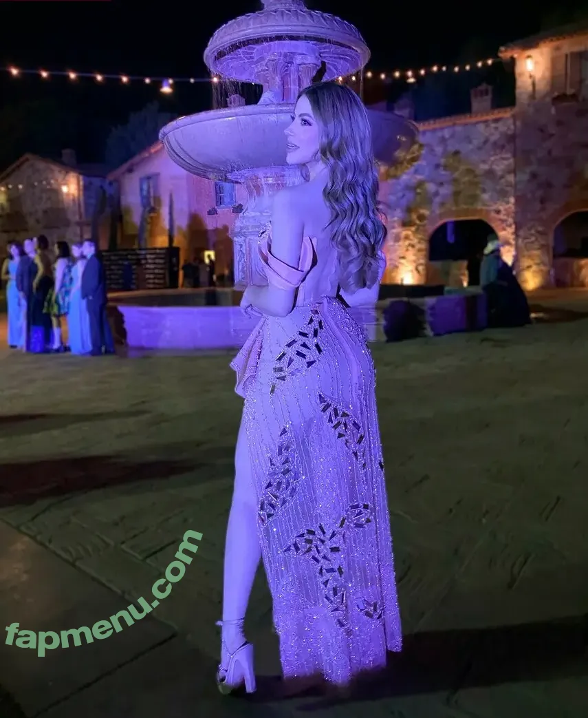 amevs098 nude photo #0133 (America Soto / americav098)