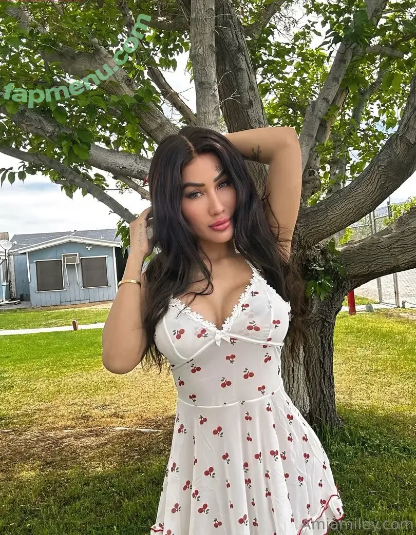amiamiley nude photo #0027 (amiamiley)
