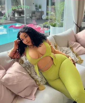 amielatisha / Latisha Allen / lovelatisha nude photo #0051