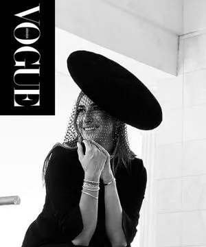 Amina Khalil / aminakhalilofficial nude photo #0014