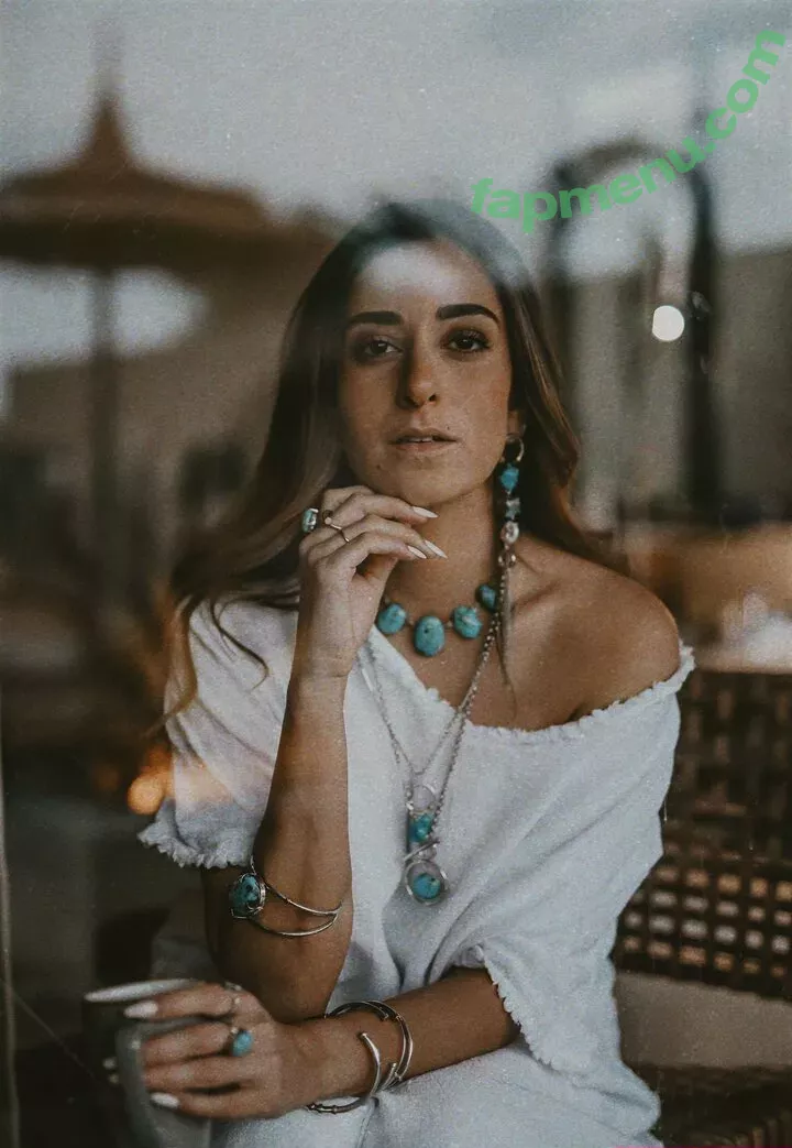 Amina Khalil nude photo #0012 (aminakhalilofficial)