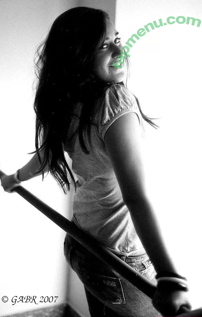 Amina Khalil nude photo #0019 (aminakhalilofficial)