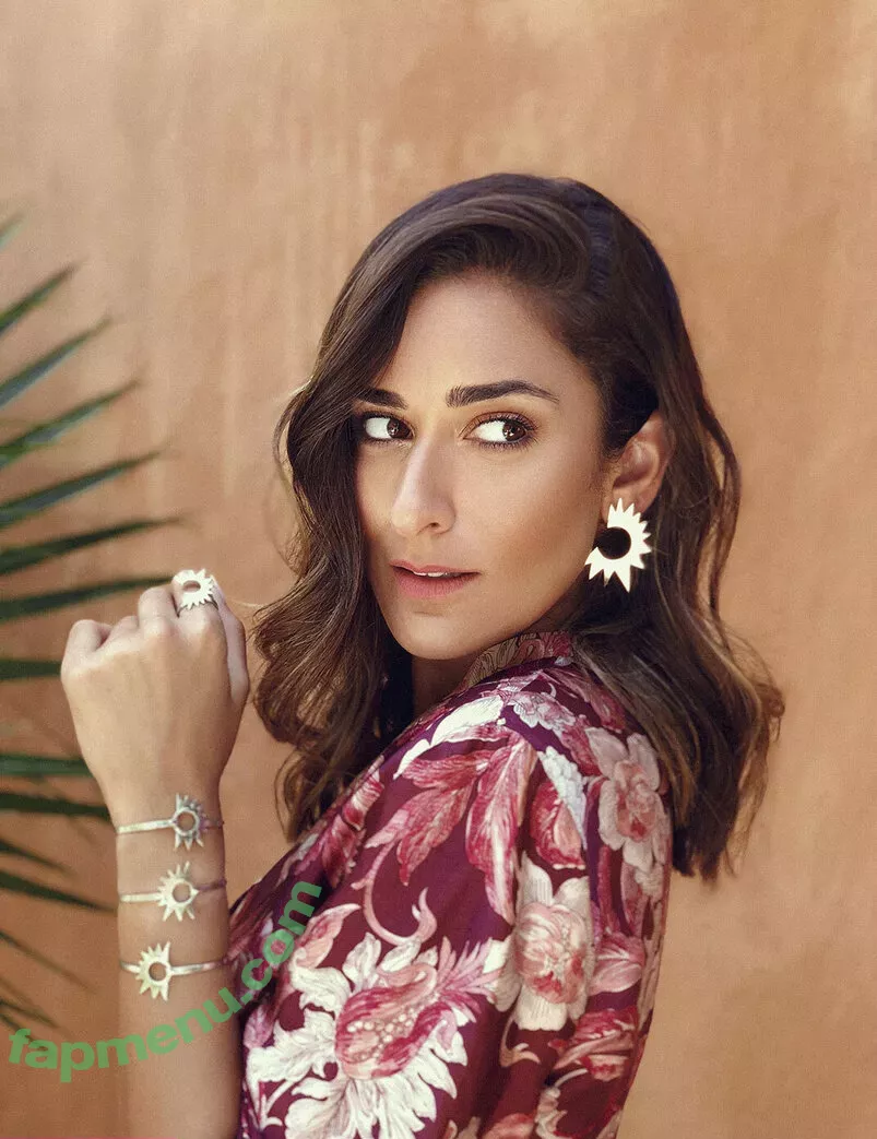 Amina Khalil nude photo #0021 (aminakhalilofficial)