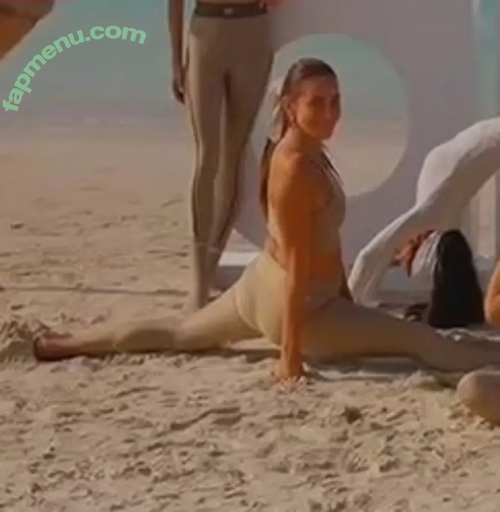 Amina Khalil nude photo #0214 (aminakhalilofficial)