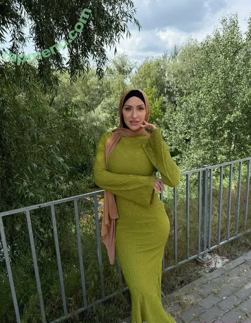 Amira_amour nude photo #0139 (_.amiraamour)