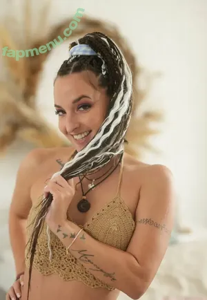 amirahadarax / amiraadarax nude photo #0102