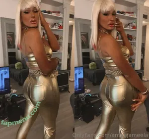  nude photo #0005