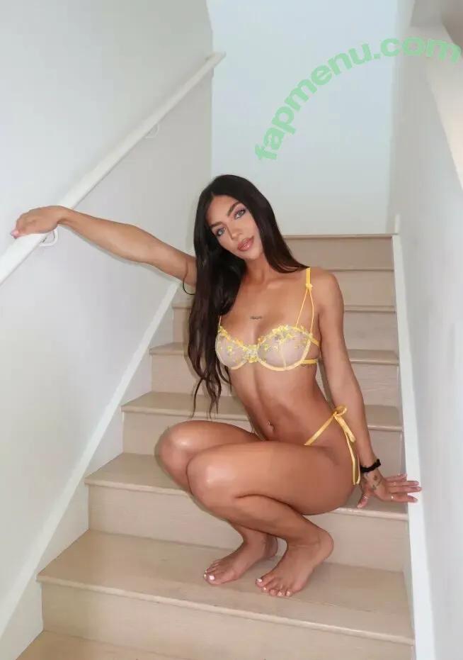 amiramoonxo nude photo #0117 (amira_90day)