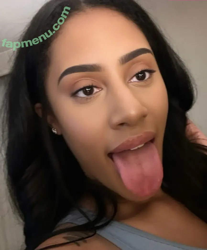 amiramyst nude photo #0024 (Amira Scriven / amiramystvip / katttrapvip)