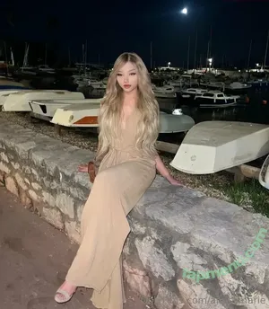 Amissmarie / aamissmarie / missmarie_xx nude photo #0149