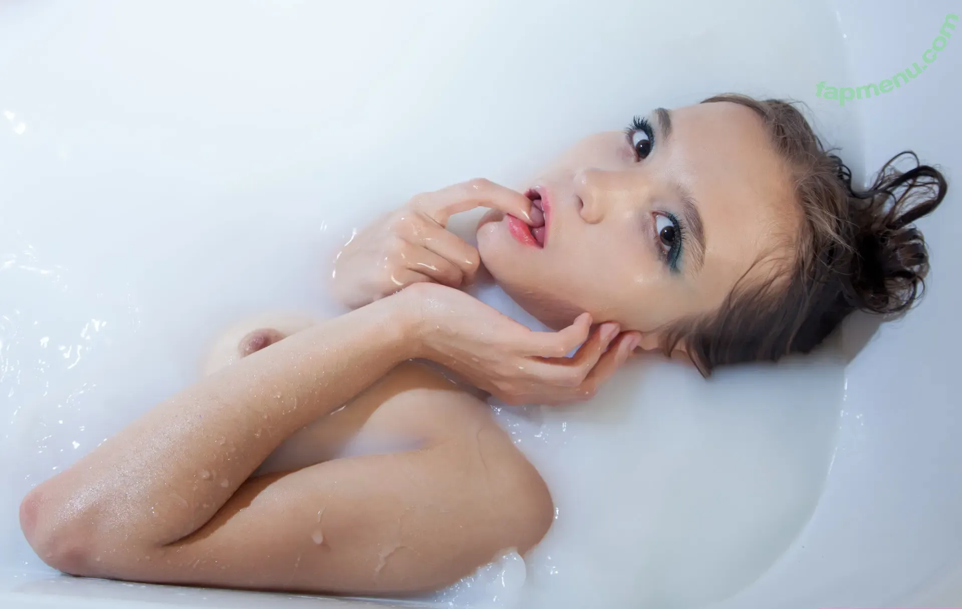 AmourAngels nude photo #4561 (amourangels_official / jia_lissa)