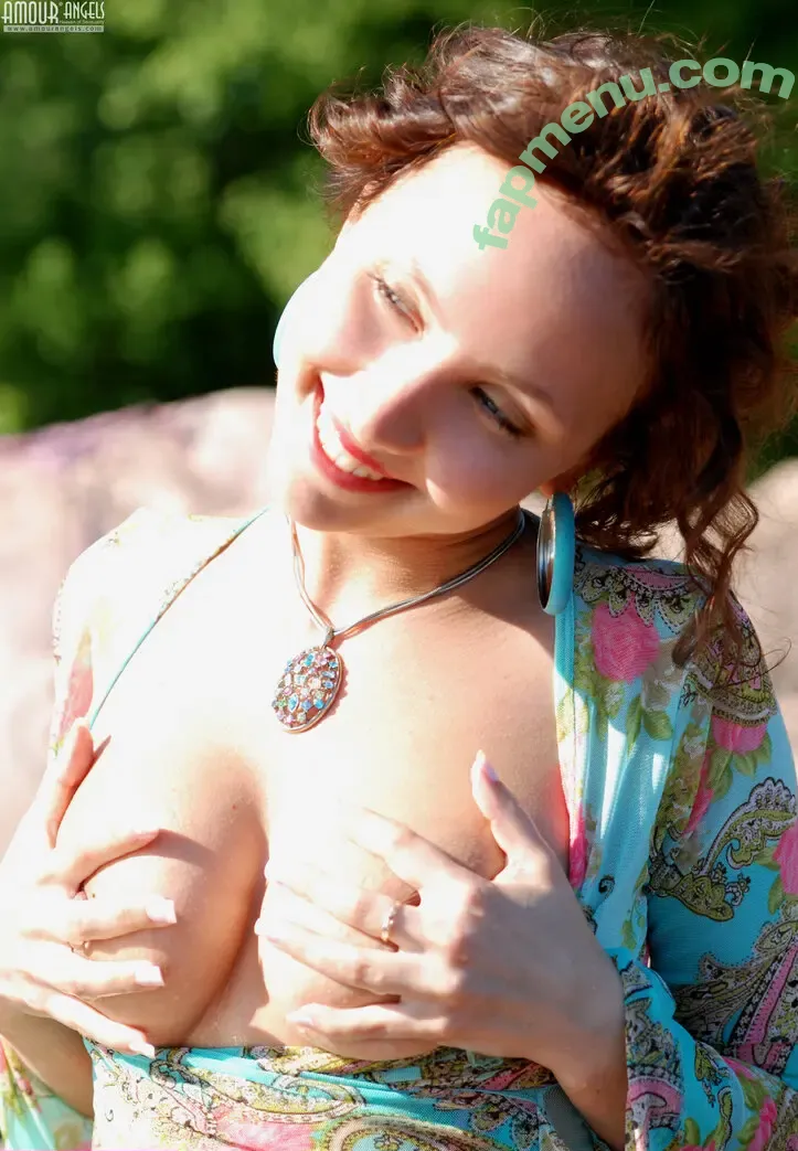 AmourAngels nude photo #4910 (amourangels_official / jia_lissa)