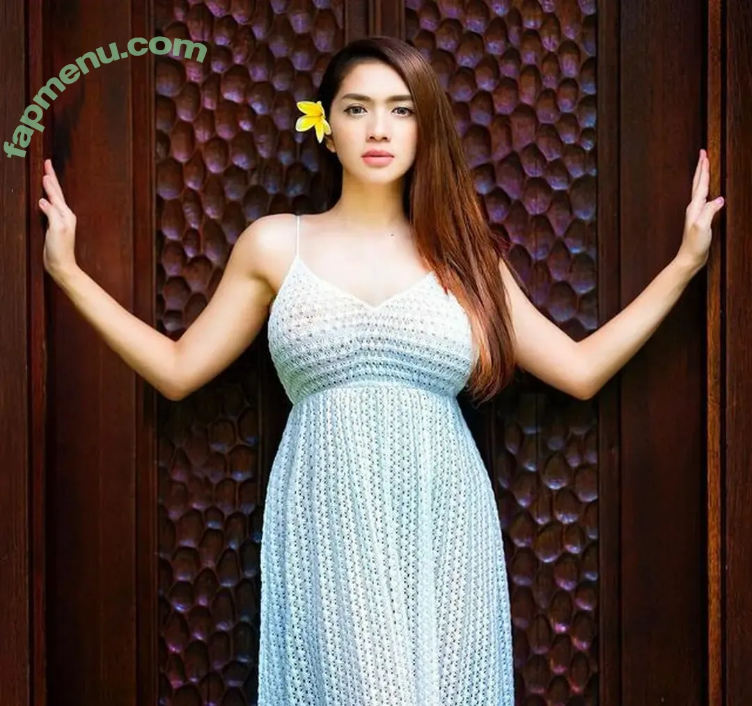 Amoy Karamoy nude photo #0002 (Amoy Karamoy)