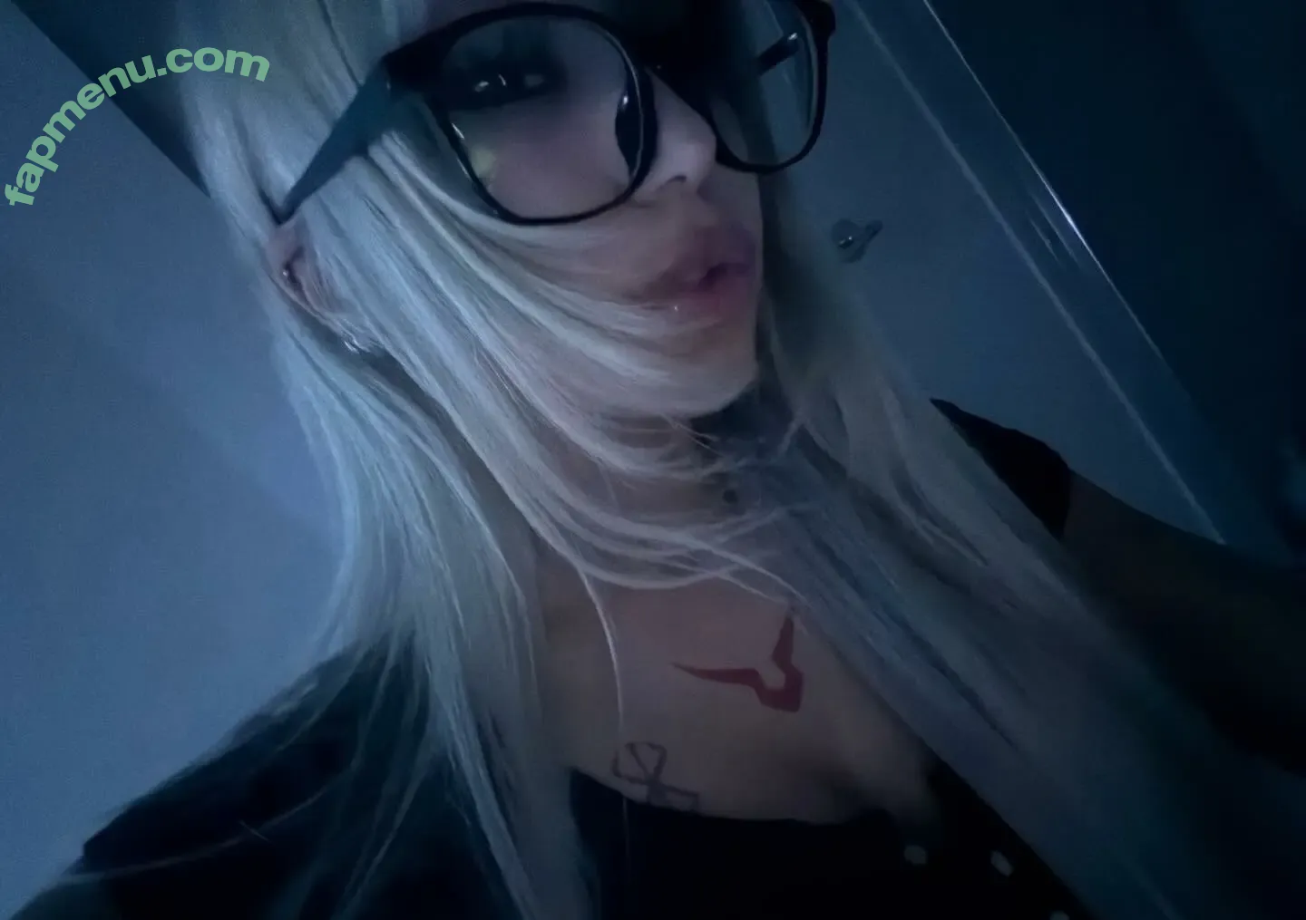 amuwestwood nude photo #0178 (444amu)