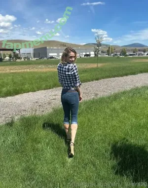 amy_bear420 / smokytonymurphyprod nude photo #0040