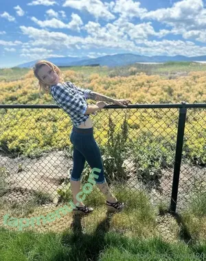 amy_bear420 / smokytonymurphyprod nude photo #0042