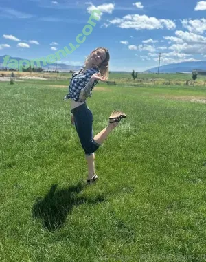 amy_bear420 / smokytonymurphyprod nude photo #0045