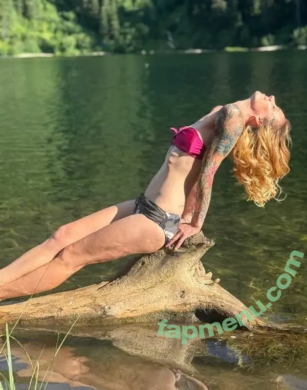 amy_bear420 nude photo #0027 (smokytonymurphyprod)