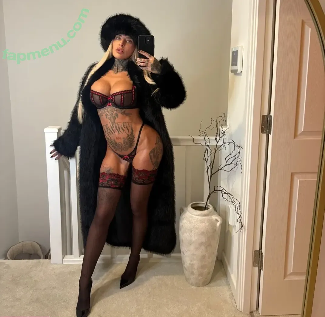 Amy Henderson nude photo #0014 (amyhaich_ / amyhaichxx / amyyhendersonnxo / missamy)