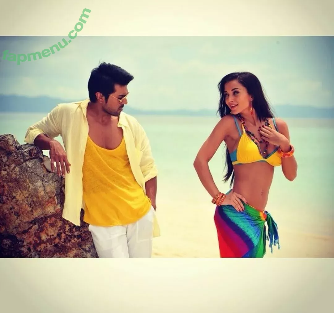 Amy Jackson nude photo #0085 (iamamyjackson / theallamericanbadgirl)