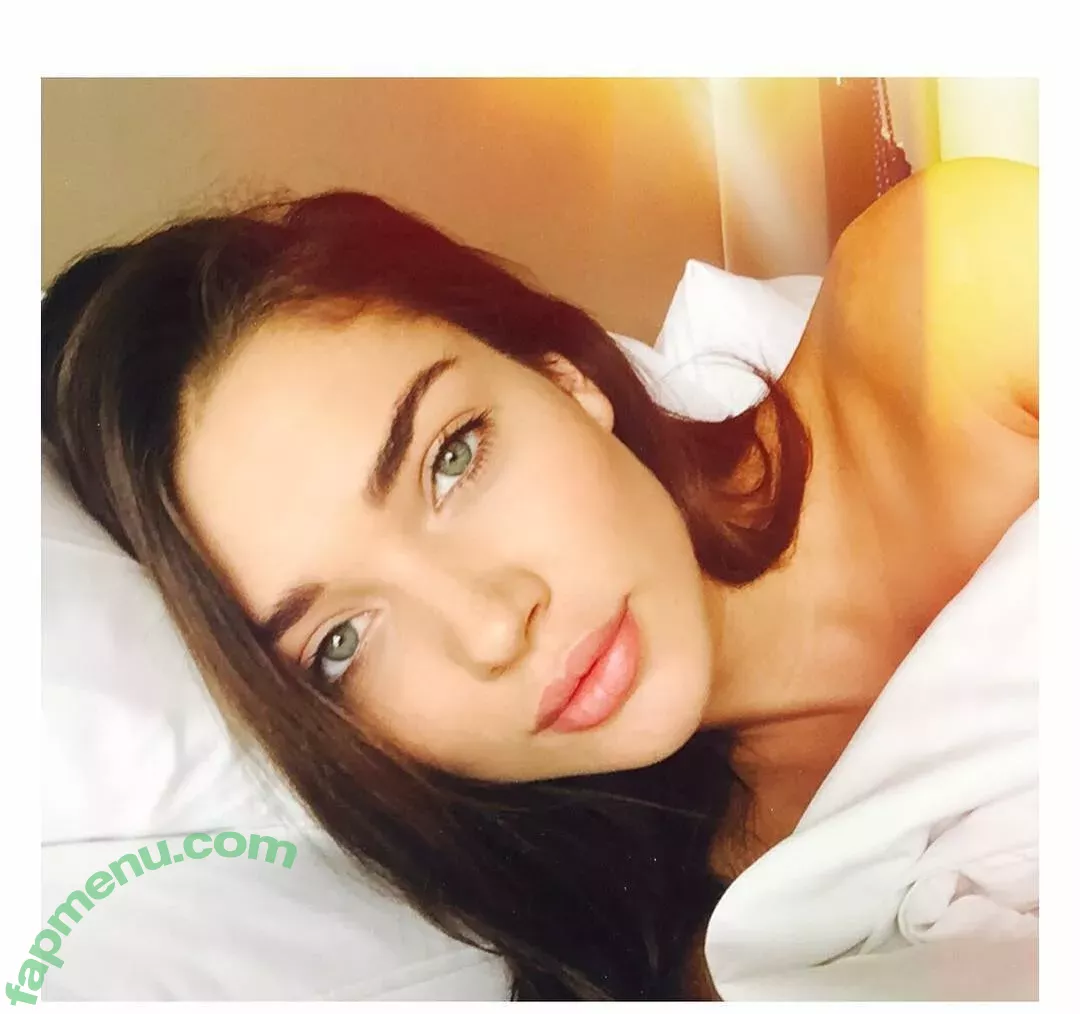 Amy Jackson nude photo #0097 (iamamyjackson / theallamericanbadgirl)