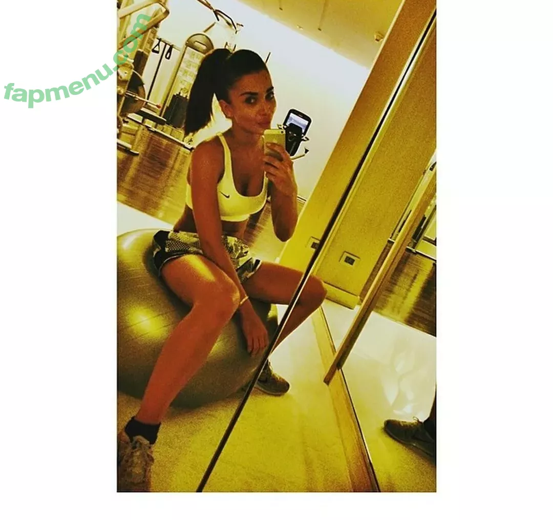 Amy Jackson nude photo #0124 (iamamyjackson / theallamericanbadgirl)