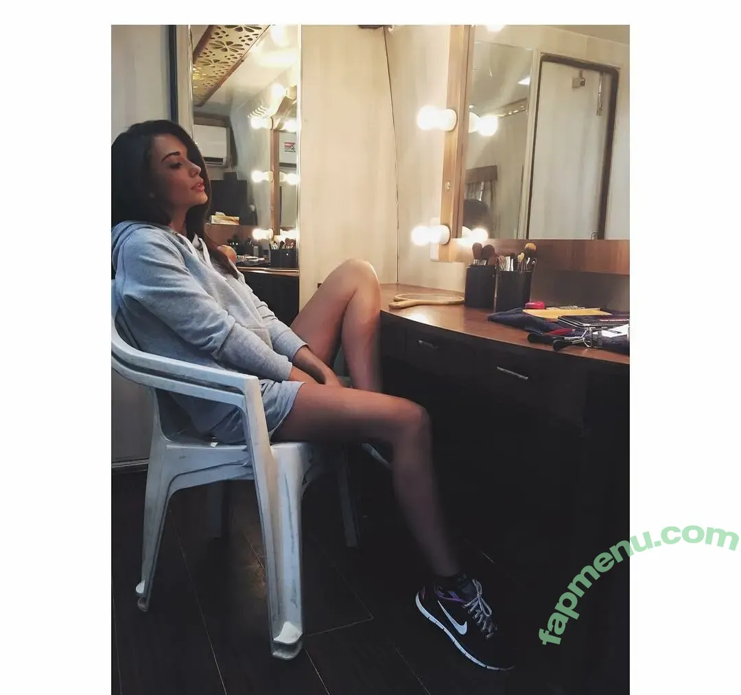 Amy Jackson nude photo #0150 (iamamyjackson / theallamericanbadgirl)