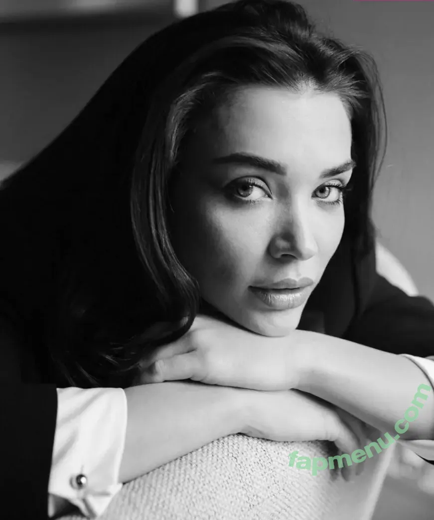 Amy Jackson nude photo #0416 (iamamyjackson / theallamericanbadgirl)