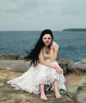 Amy Lee / AmyLeeEV / Slemgem / amy_lee / amyleeplays / youramylee nude photo #0188
