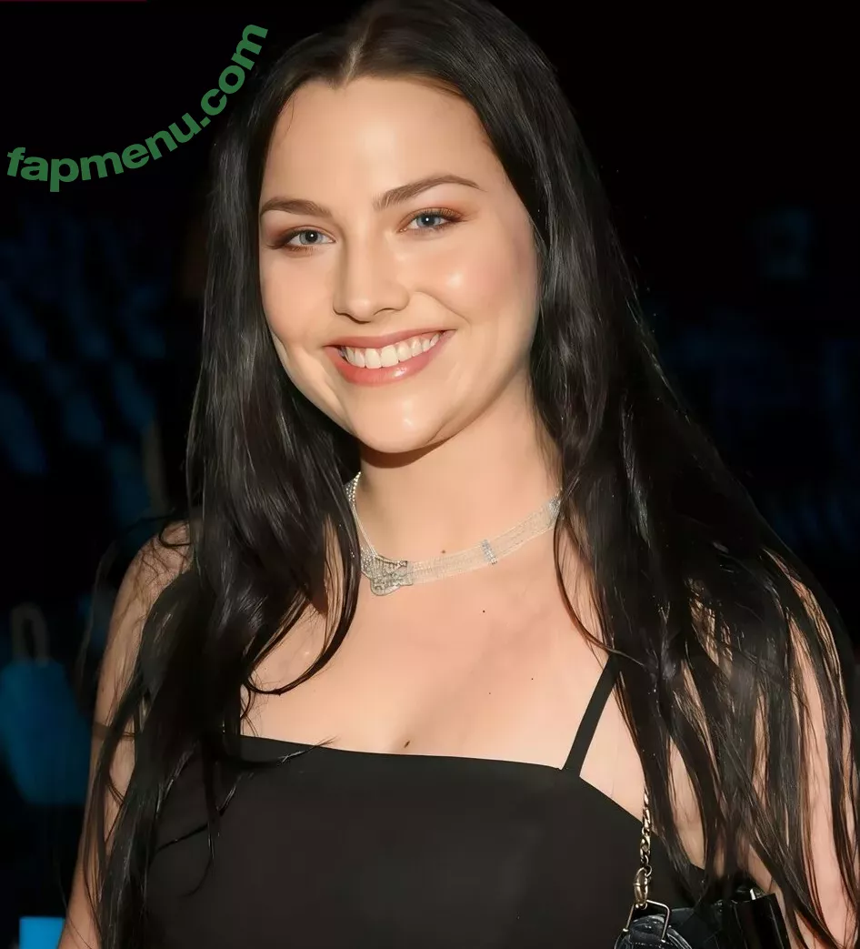 Amy Lee nude photo #0132 (AmyLee_plays / Slemgem / amy_lee / amyleeplays)