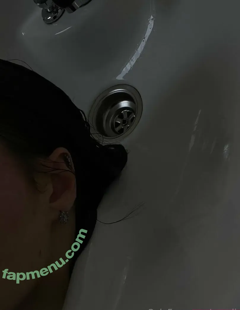 amy.li nude photo #0049 (ammyy.li)