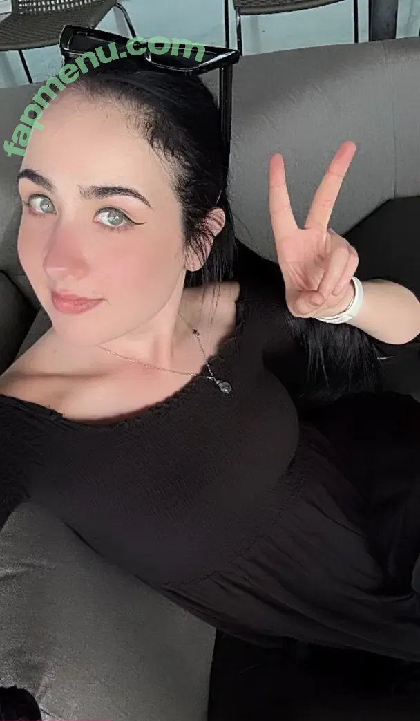 Amy Roberts nude photo #0116 (Amariebythesea)