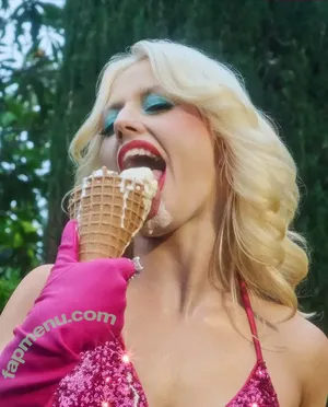 Amy Taylor / AmyTaylorOF / Amyl And The Sniffers / amytaylor / caltexcowgirll nude photo #0340