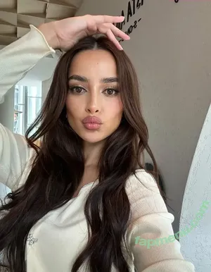 Amy Viranya Berry / amyviranya nude photo #0154