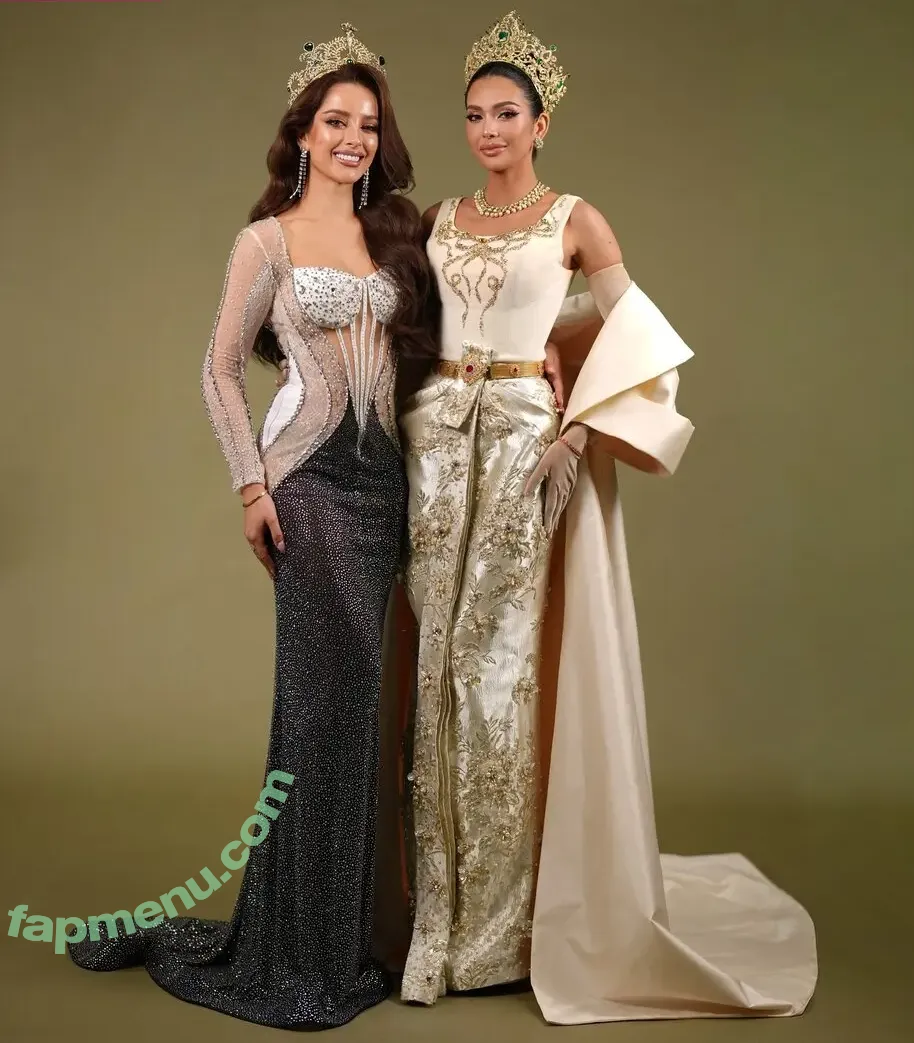 Amy Viranya Berry nude photo #0013 (amyviranya)