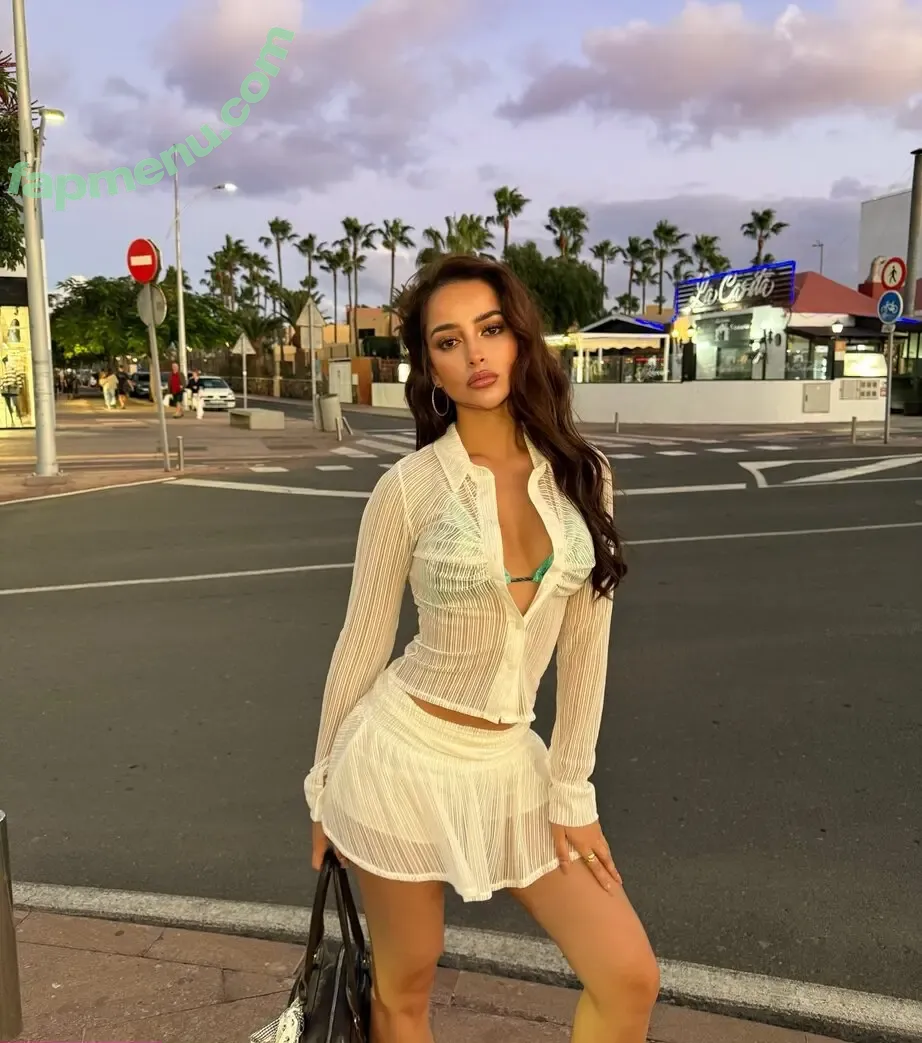 Amy Viranya Berry nude photo #0135 (amyviranya)