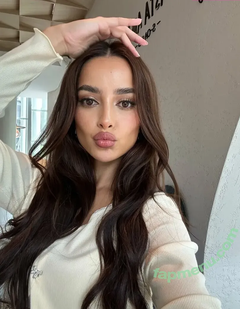 Amy Viranya Berry nude photo #0154 (amyviranya)