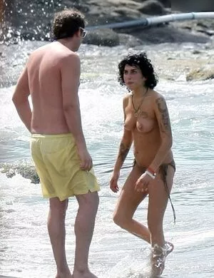 Amy Winehouse / 483399061 / amywinehouse nude photo #0071