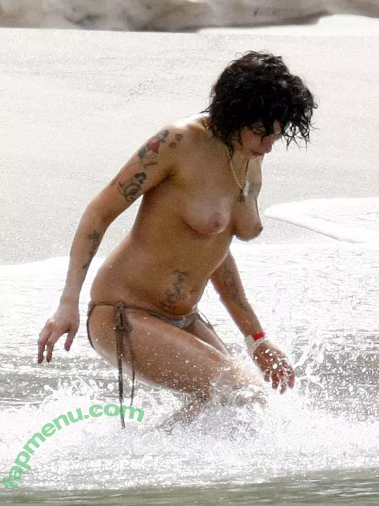 Amy Winehouse nude photo #0018 (483399061 / amywinehouse)