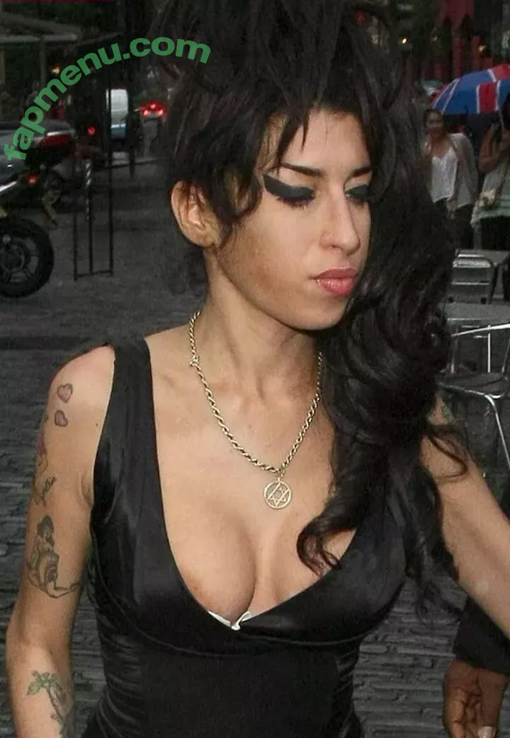 Amy Winehouse nude photo #0057 (483399061 / amywinehouse)