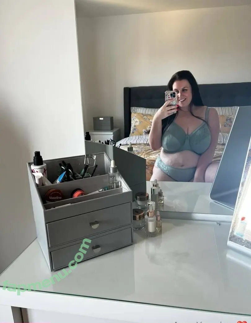 amy-yasmine nude photo #2408 (AmyYasmine_)