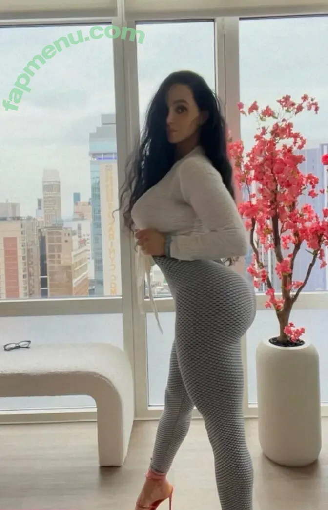 amyanderssen nude photo #0015 (amyanderssen)