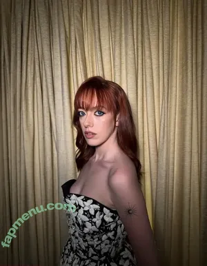 Amybeth McNulty / amybethmcnulty nude photo #0040