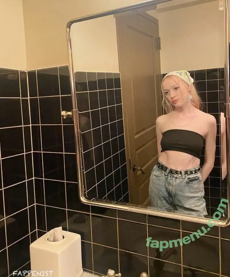 Amybeth McNulty nude photo #0051 (amybethmcnulty)