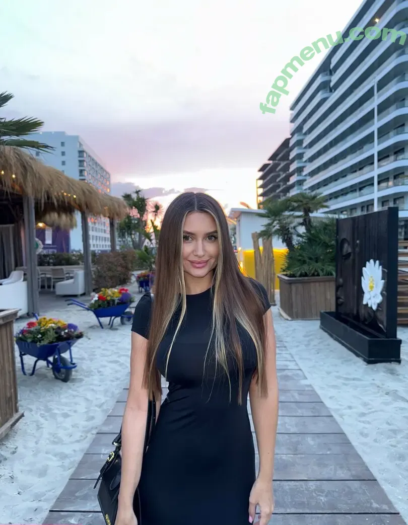 amyblakex nude photo #0015 (amyblakex)