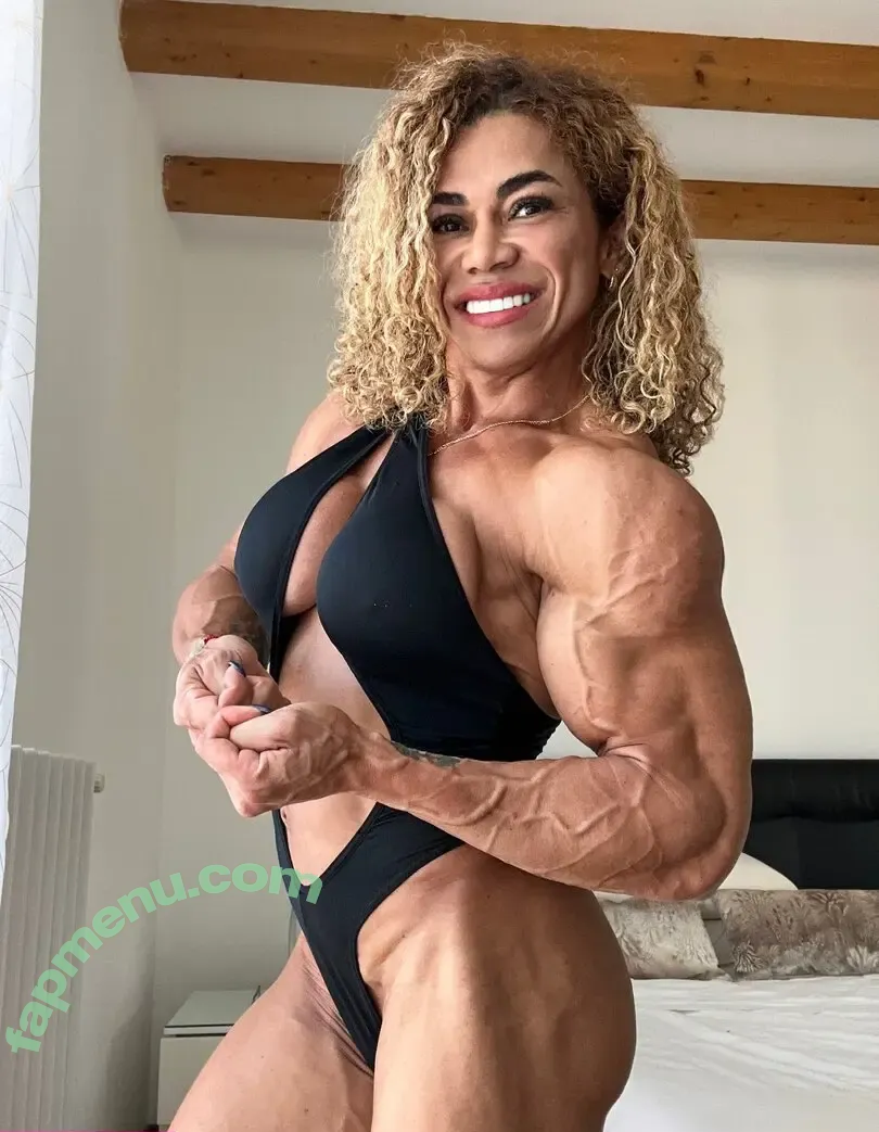 Amymuscle nude photo #1228 (Amy Muscle / amymusclefit)