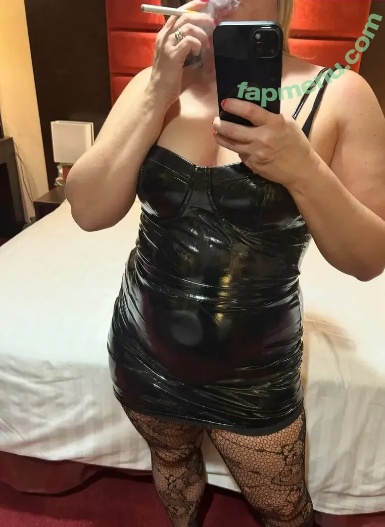 Amyunderthemask nude photo #0004 (theamyess)